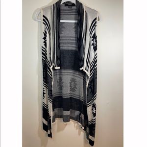 FOREVER 21 | Tribal Print Sleeveless Cardigan